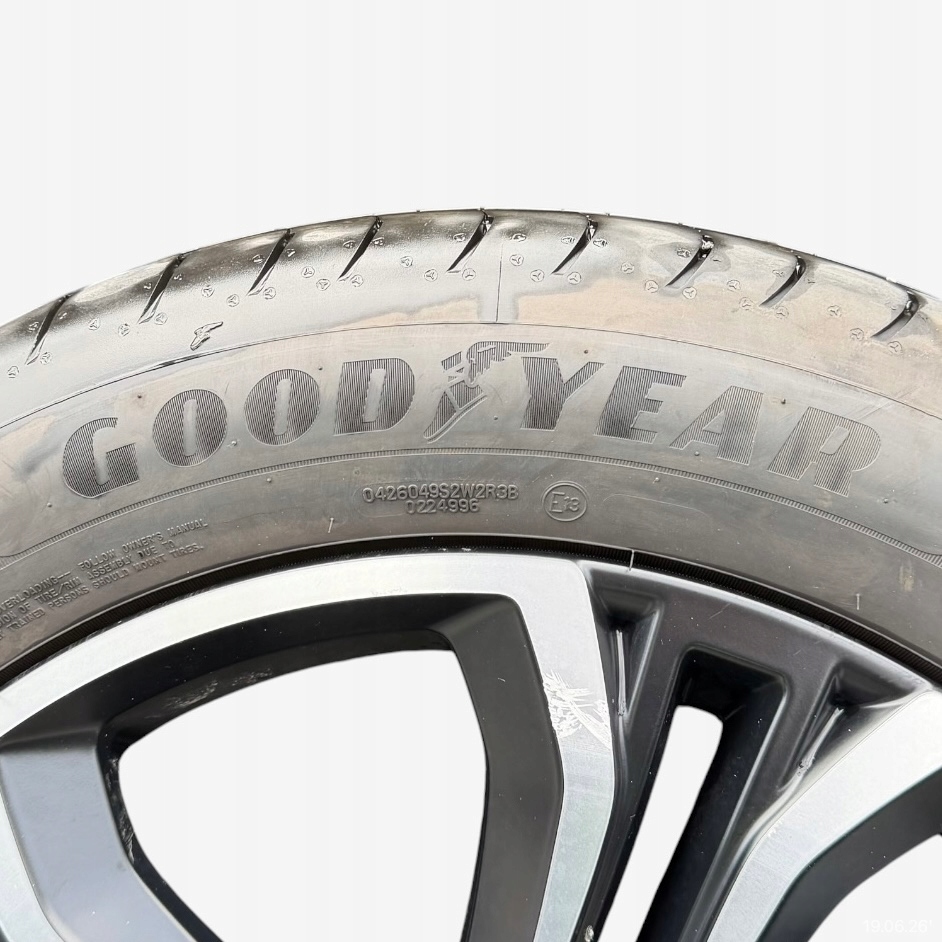 wheels tyres discs JEEP AVENGER GOODYEAR 215/55/18" 6MM summer