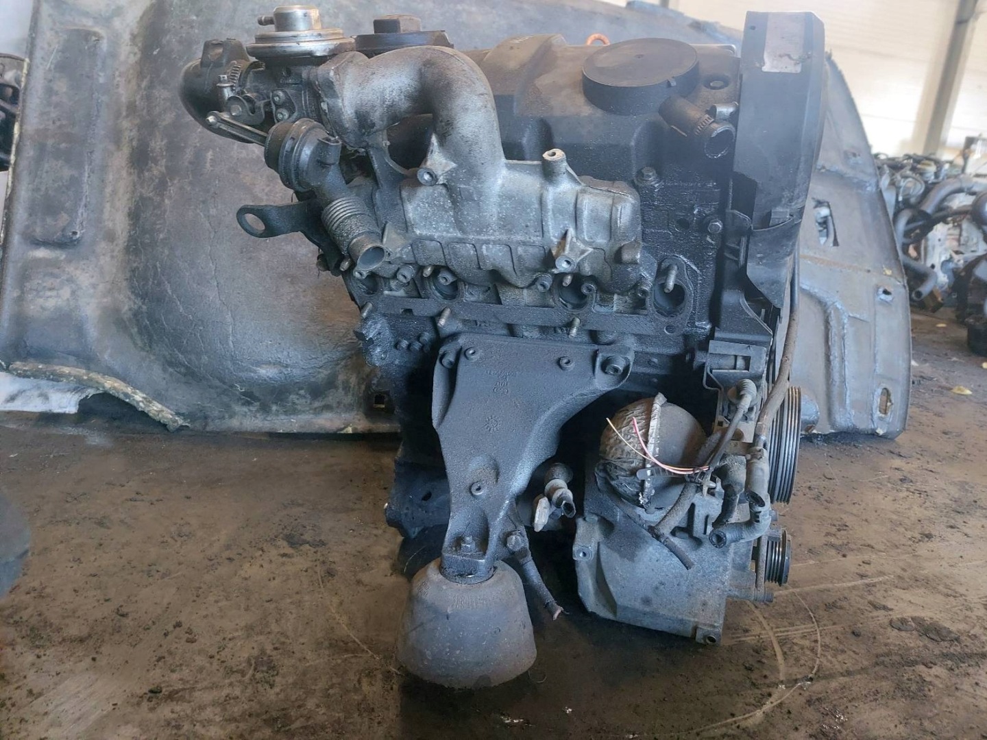 engine complete DIESEL VOLKSWAGEN PASSAT B5 ATJ 038130073F WYPRZEDAZ