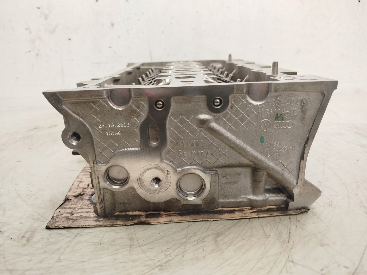 hlava MOTORU VWAG 04E103404M 1.4 TSI CPT 3