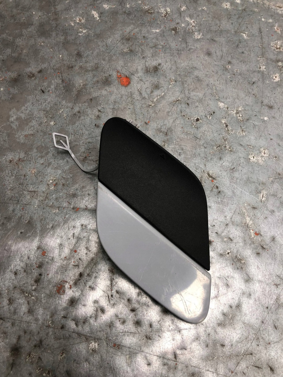 Abschleppöse heck MERCEDES W257 AMG A2578859600