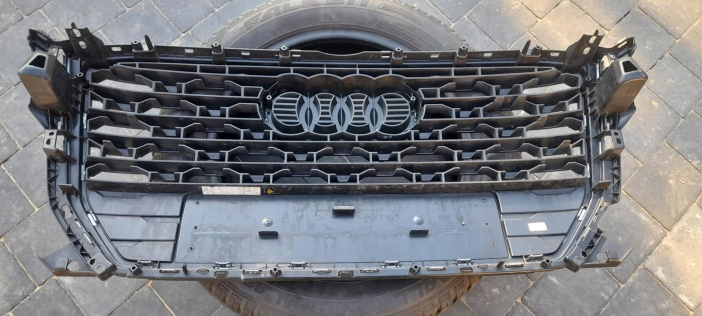 grill grille bumper AUDI Q2 81A 81A853651