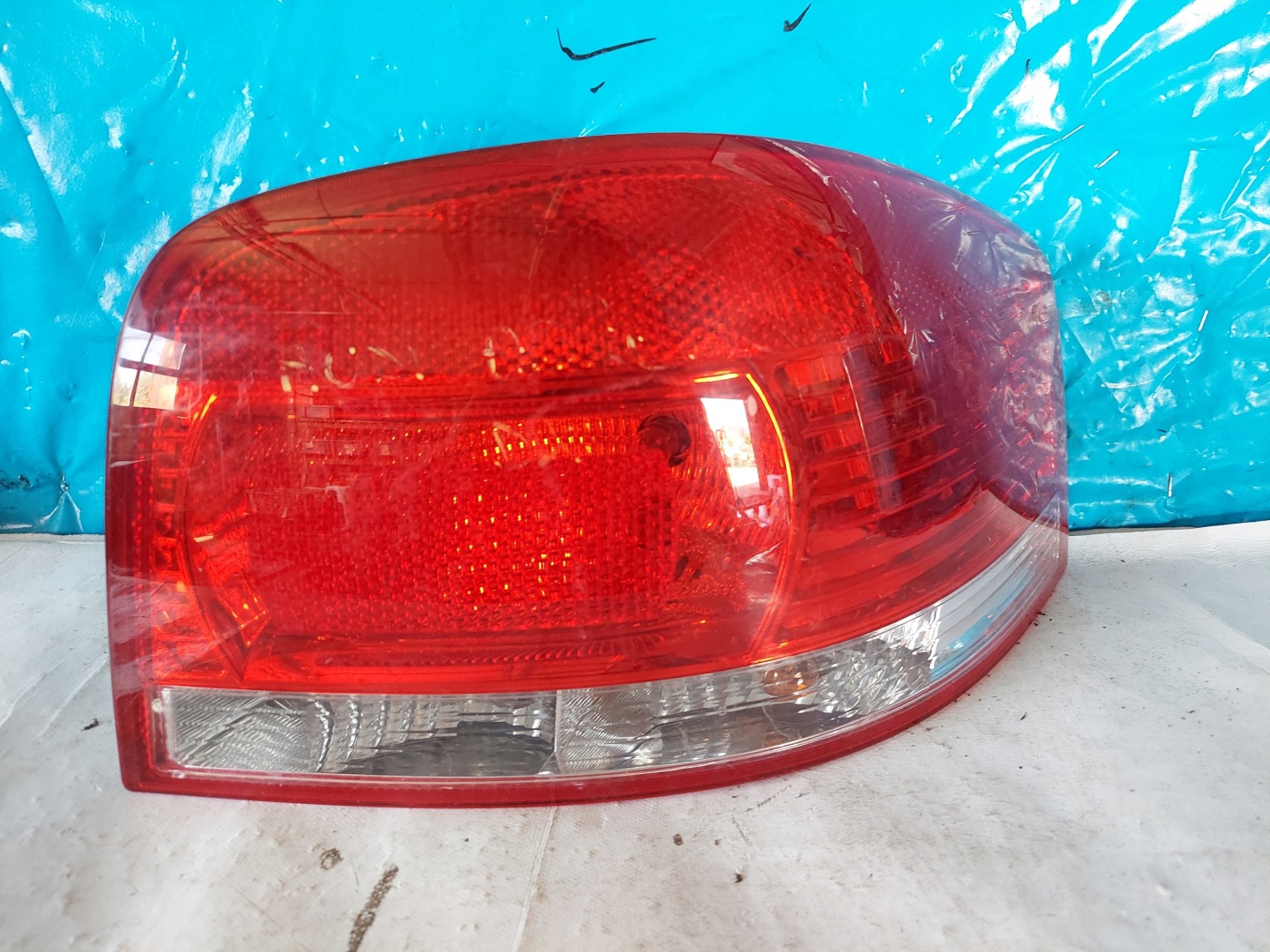 light AUDI A3 8P 3D 8P0 right rear part