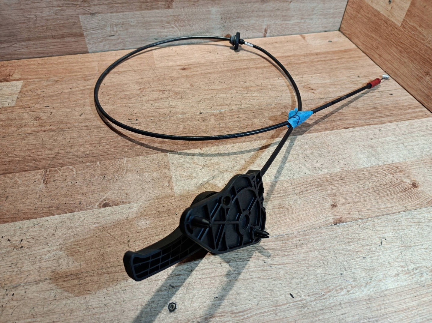 Poignée Câble Levier pour l’ouverture du capot Volvo V40 31278799