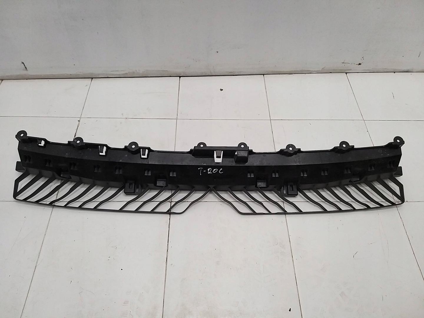 VW T-ROC 17R- Traverse Support Support plaque Pare choc Arrière 2GA807863A