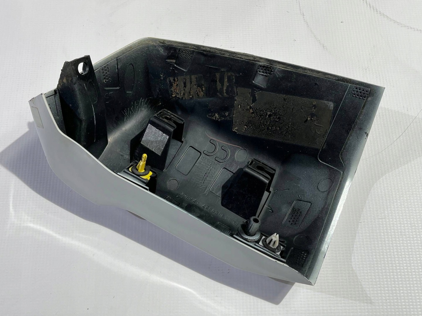 cap corner cabs of the threshold left moulding left Ford F150 2015