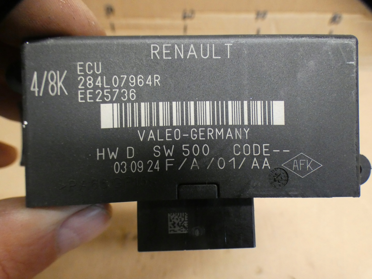 modulo CZUJNIKOW PDC RENAULT ARKANA 284L07964R