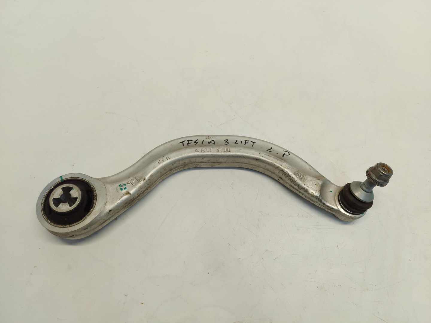 TESLA MODEL 3 LIFT 2024 HIGHLAND arm front left lower