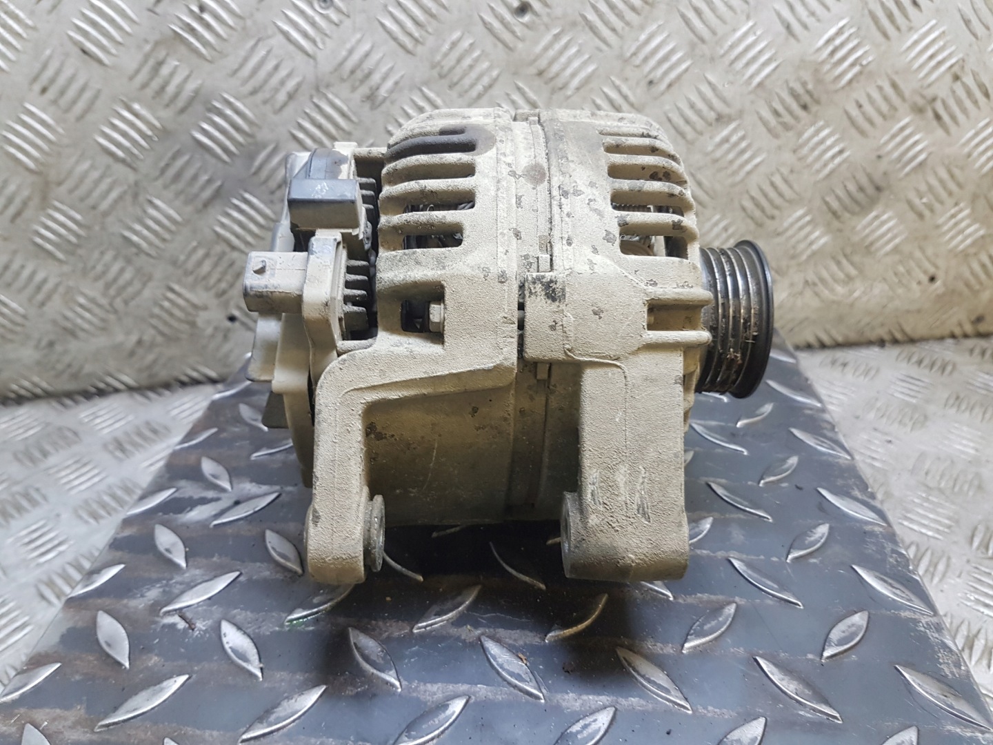 ALTERNATOR OPEL CORSA D 13222931 120A