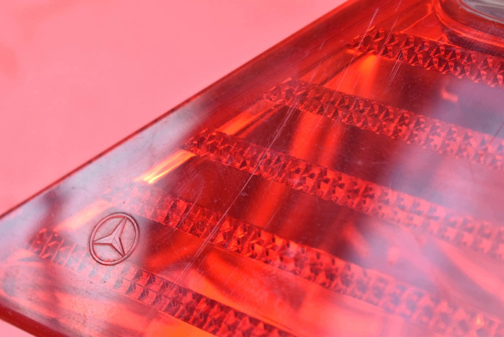 light right rear part rear A2098201664 MERCEDES CLK C209 COUPE 02-05