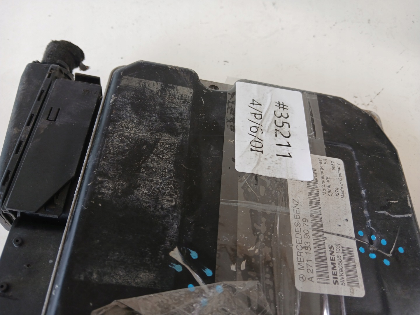 MERCEDES W203 1.8 K control unit computer of the engine A2711539079