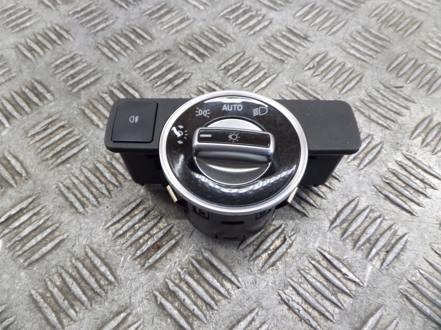 interruttore luci Mercedes-Benz OE A2129050551