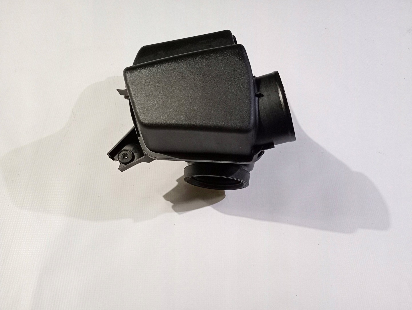 Gehäuse filter luft rezonator dolot Chrysler Pacifica 2021