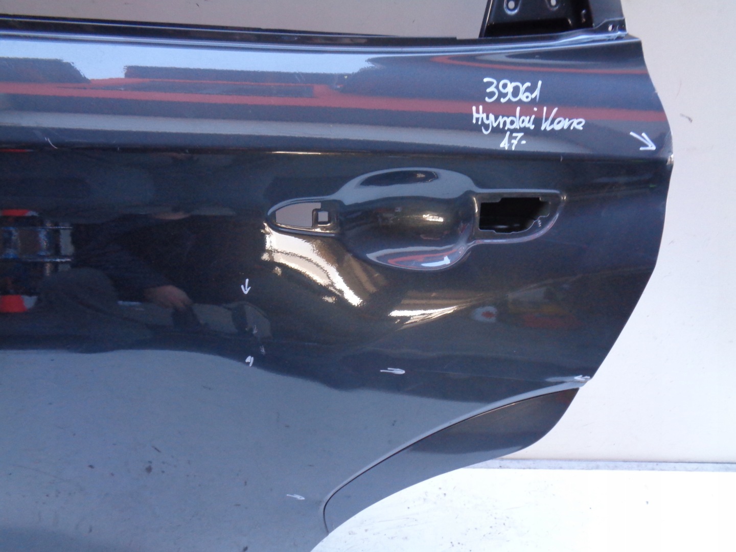 door left rear. HYUNDAI KONA 17- NR 39061