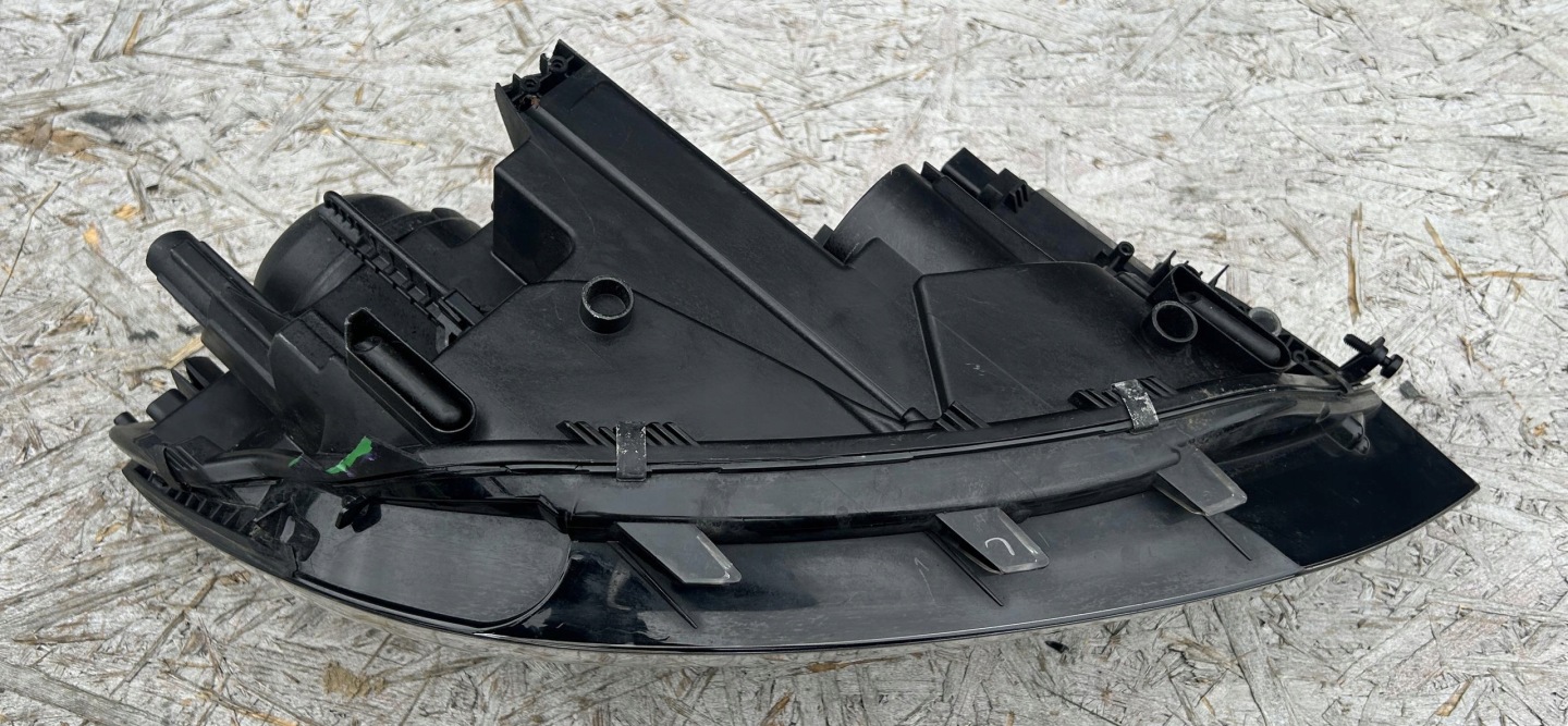 light left front front VW TOURAN II 5TA 15- 5TB941005A