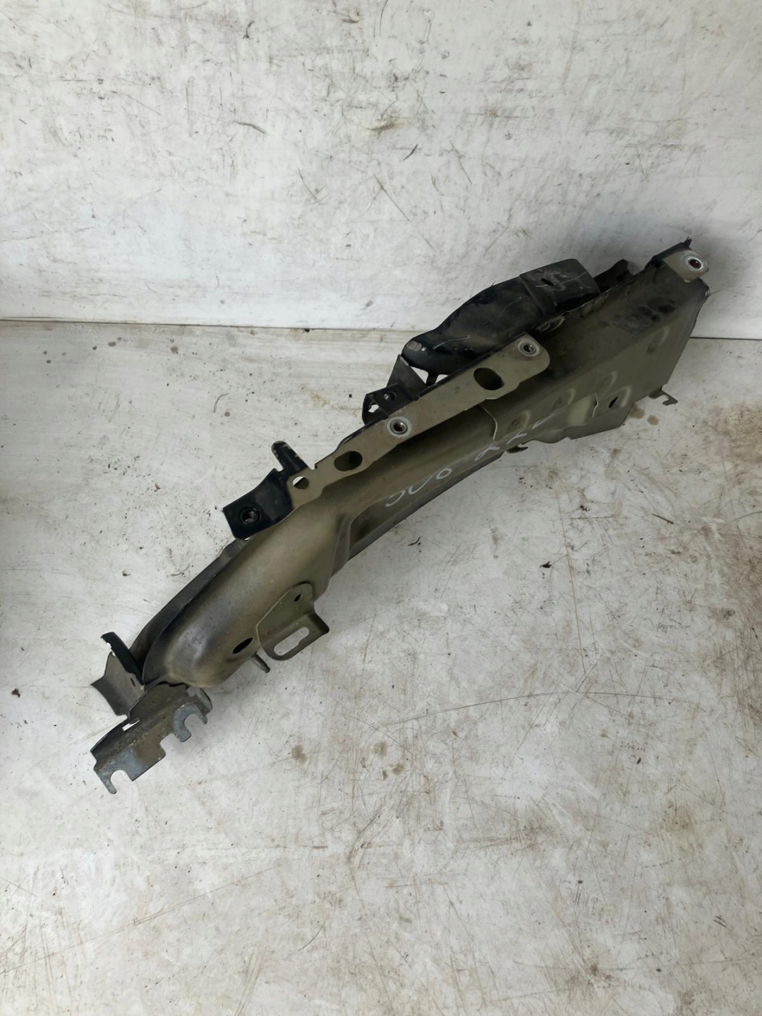 Console Support plaque Aile Gauche Avant PEUGEOT 308 T9 #22