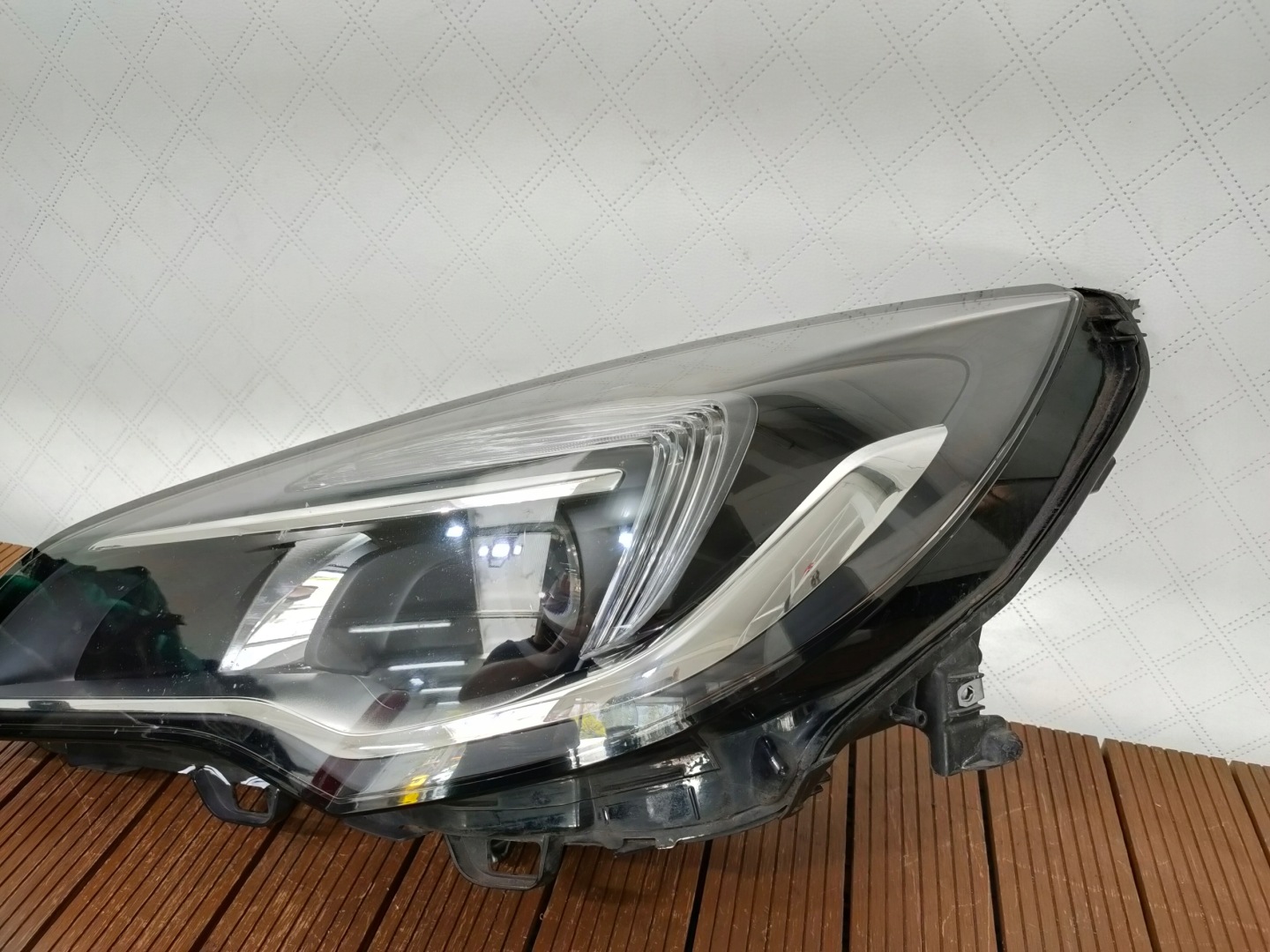 OPEL ASTRA V K 15-19 light front left lens LED 39111143 EUROPA OE