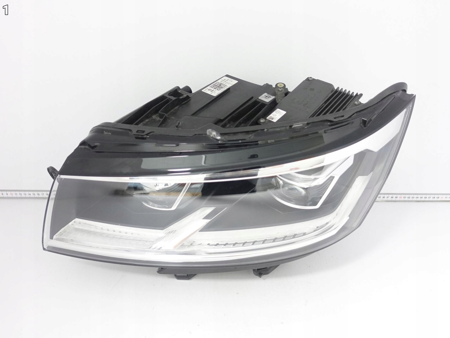 VW T6 T6.1 TRANSPORTER MULTIVAN LIFT 7L1 19-24 light FULL LED left front EU