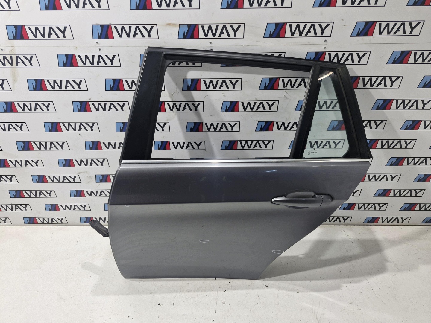 BMW E91 door left left rear part TYLNIE A52