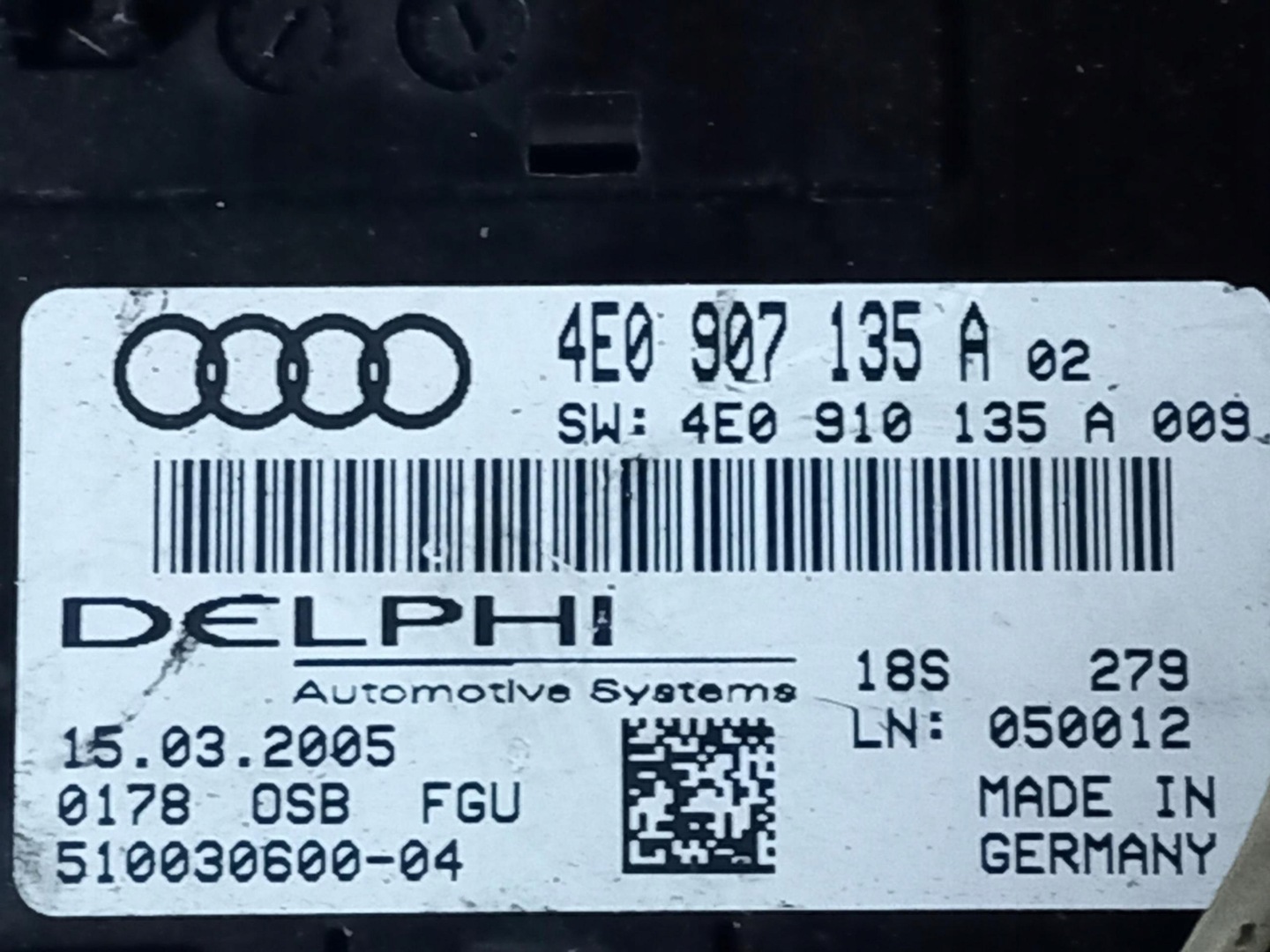 FANALE CIELO INTERNO AUDI A8 D3 4E0907135A 03-10