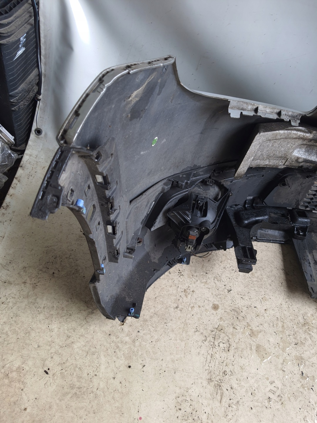 CHEVROLET ORLANDO 10-18 bumper