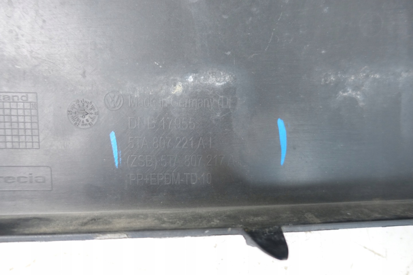 bumper front front VW TOURAN II 5TA 15- 5TA807221AL