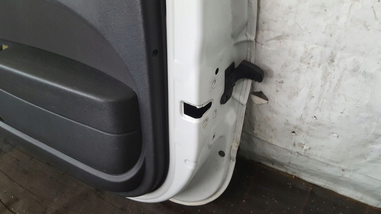 door front front right Renault Twingo II OV369