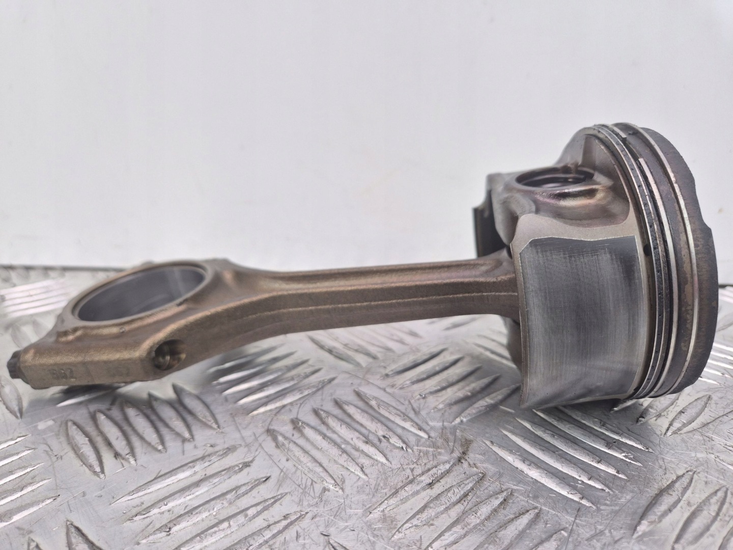 Piston avec bielle BMW 5 E61 525i 84L59 M54B25