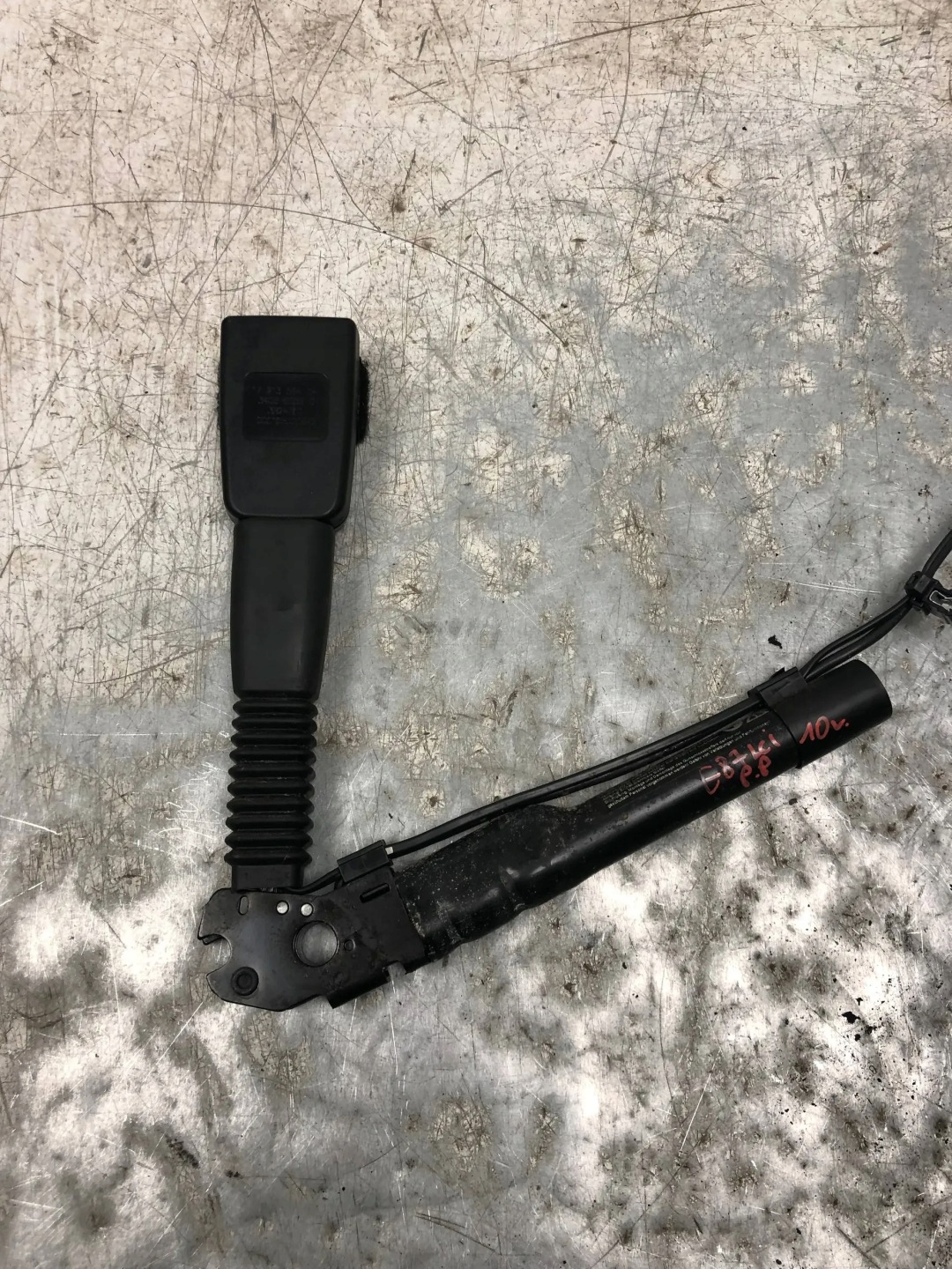 ZAPINKA supports right front BMW E87 LCI 7213564