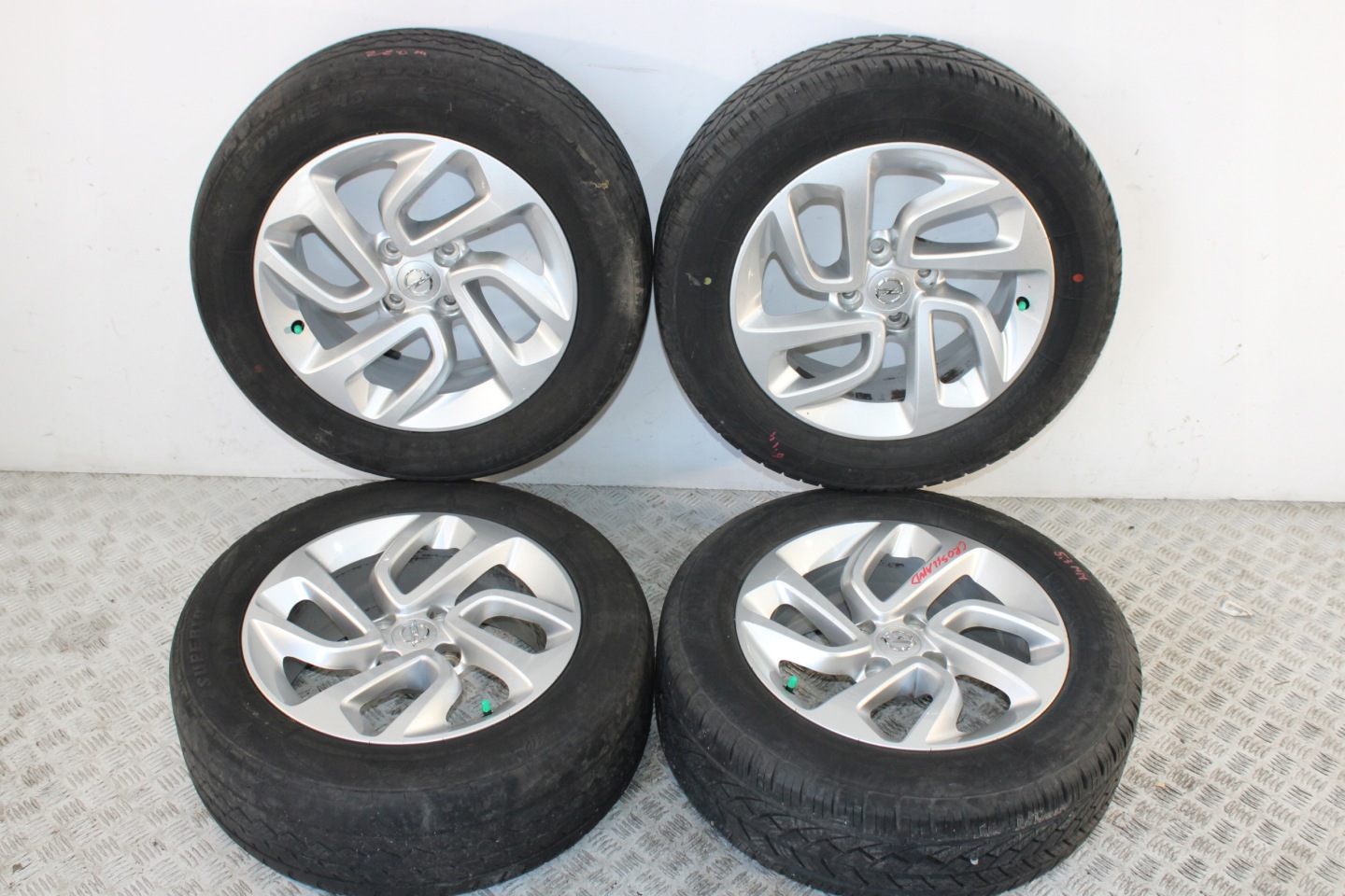 wheels discs disc 205/60 R16 OPEL CROSSLAND