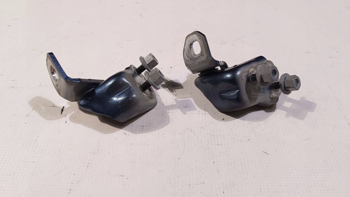 hinges left door tylnych left rear part Ford Explorer V 2016