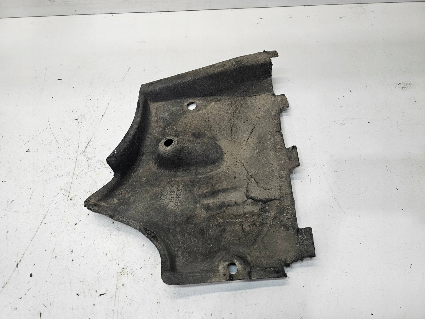 Blende Abdeckung abdeckung Unterfahrschutz rechts MALA AUDI A6 C7 4G0825202A 1/2026