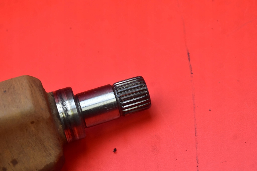 semi-axis left front MANUAL PEUGEOT 308 1 and T7 1.6 E-HDI 112 KM 11-15