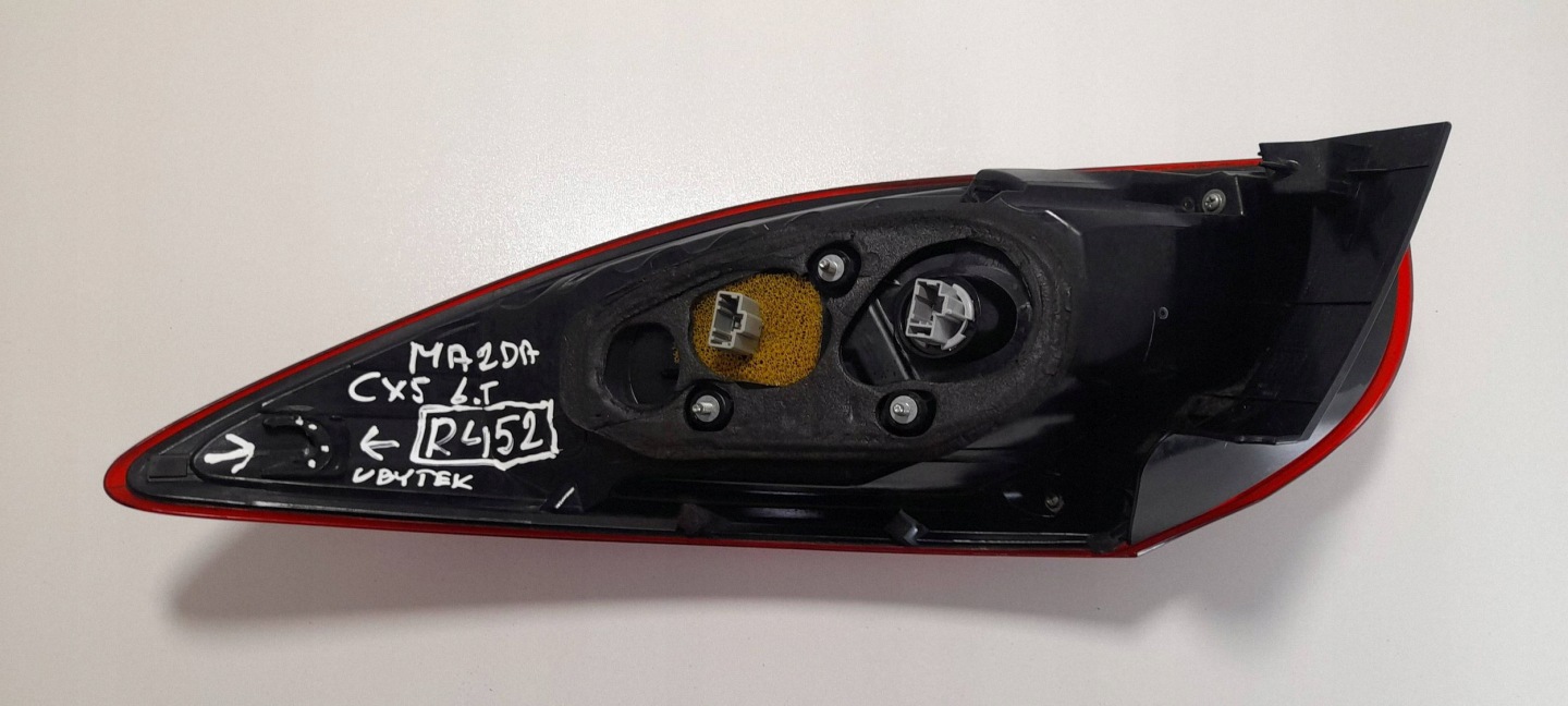 Mazda CX-5 and Lift light rear left W2549 (R452)