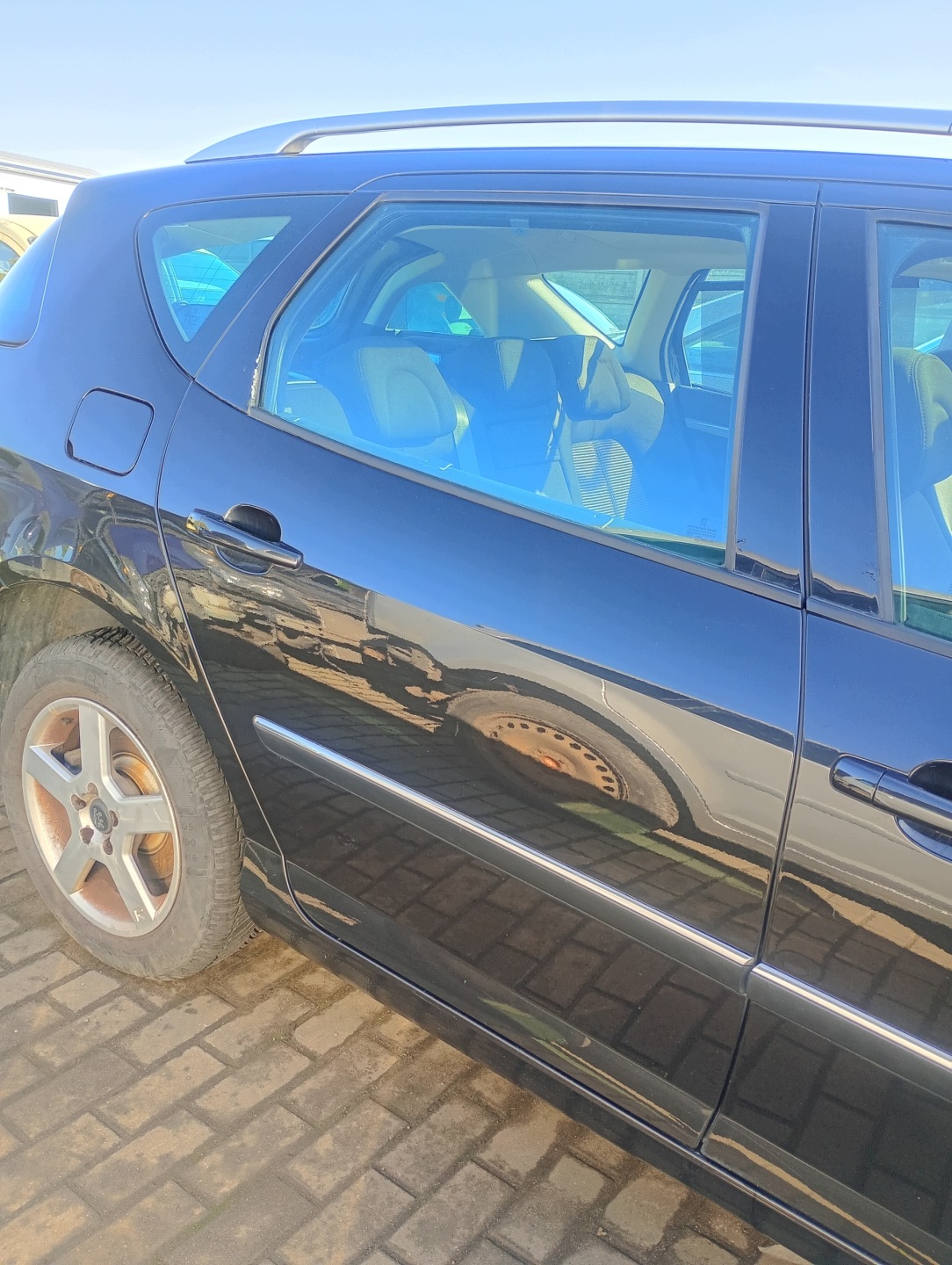 tür rechts hinten heck Peugeot 407 SW 04-10 code lakieru EXLD