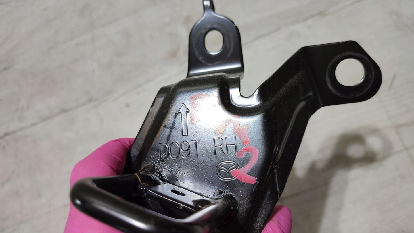 holder kanapy right Mazda 2 DJ / DL lift