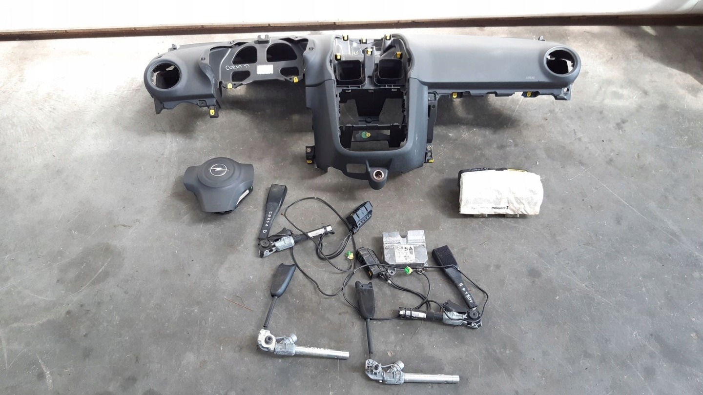 dashboard console tension belts Opel Corsa D 1,0
