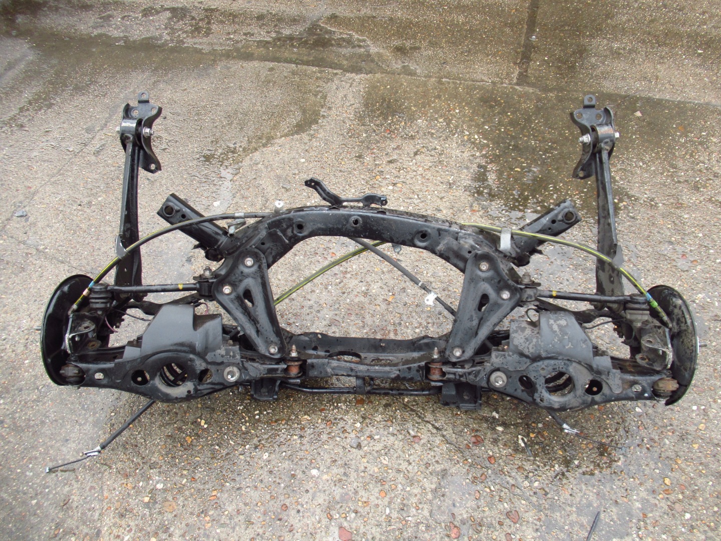 TOYOTA RAV 4 17R HYBRYDA axle beam subframe sider