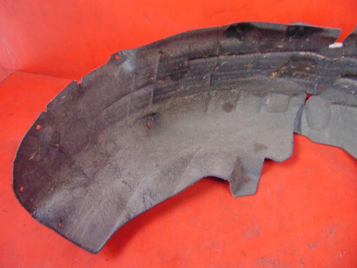 RANGE ROVER Evoque II L551 mudguard right rear part rear.