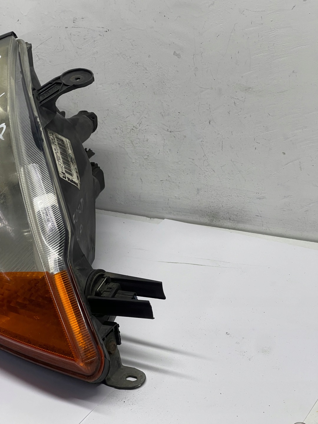 Ford OE 97KG13005AR reflektor light