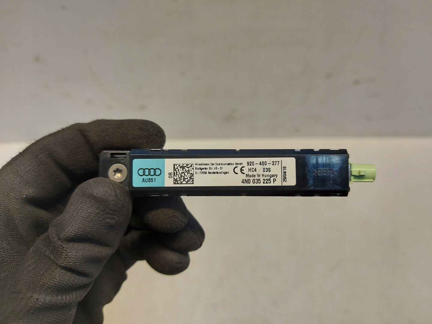 AUDI A8 D5 4N antenna amplifier 4N0035225P