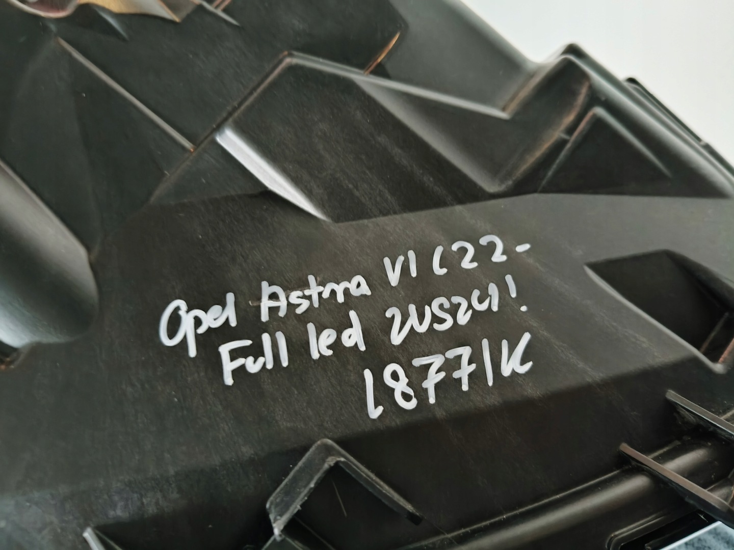 light left REFLEKTOR OPEL ASTRA VI L 22- FULL LED