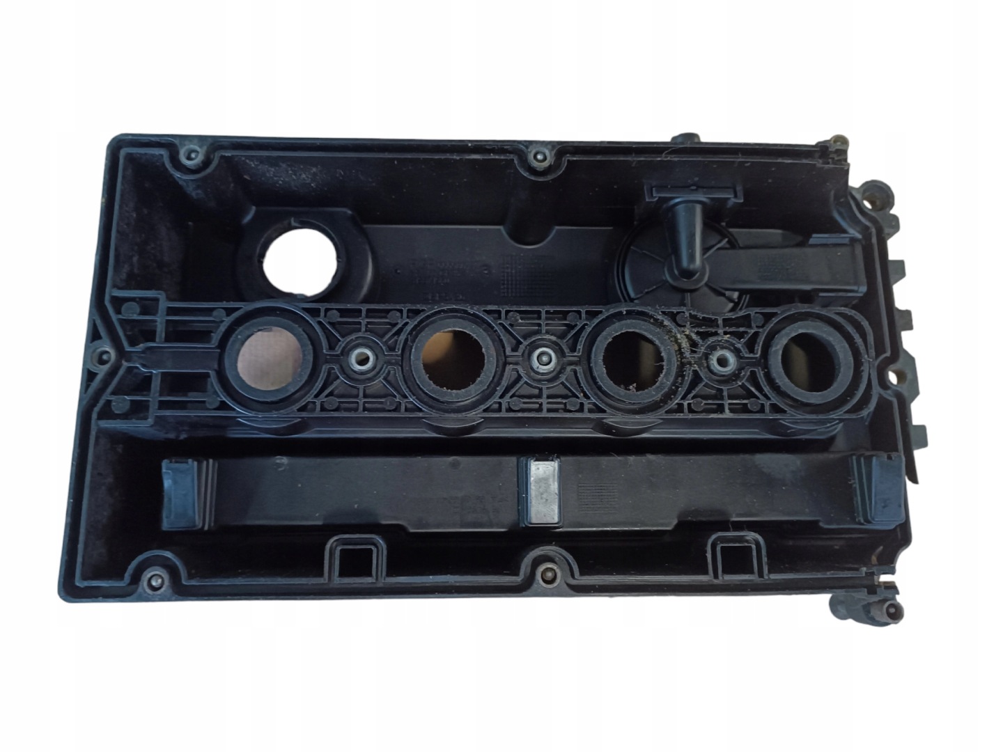 Abdeckung der Ventile A16XER OPEL ZAFIRA B ASTRA III 55558673