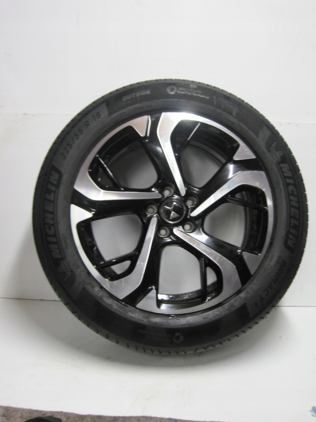 wheels discs tyres CITROEN DS7 R18 23R