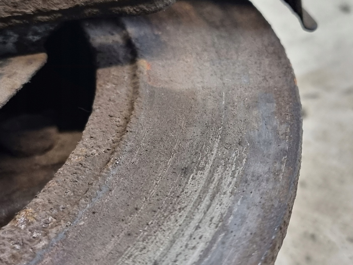 swing disc left front SUZUKI VITARA and 1.6 B 59KW 92r