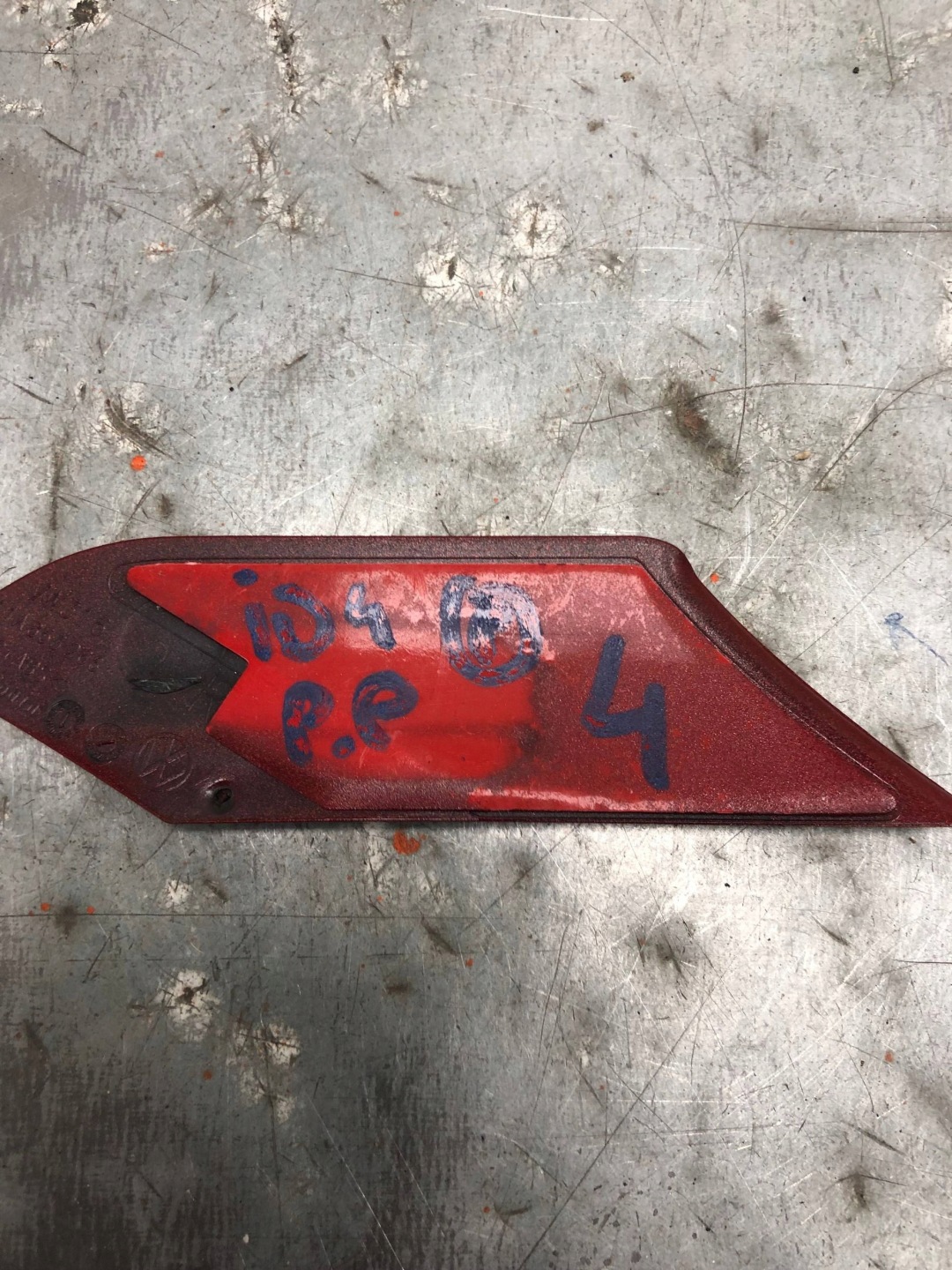 moulding SLUPKA right front VW ID4 ID.4 11A853266