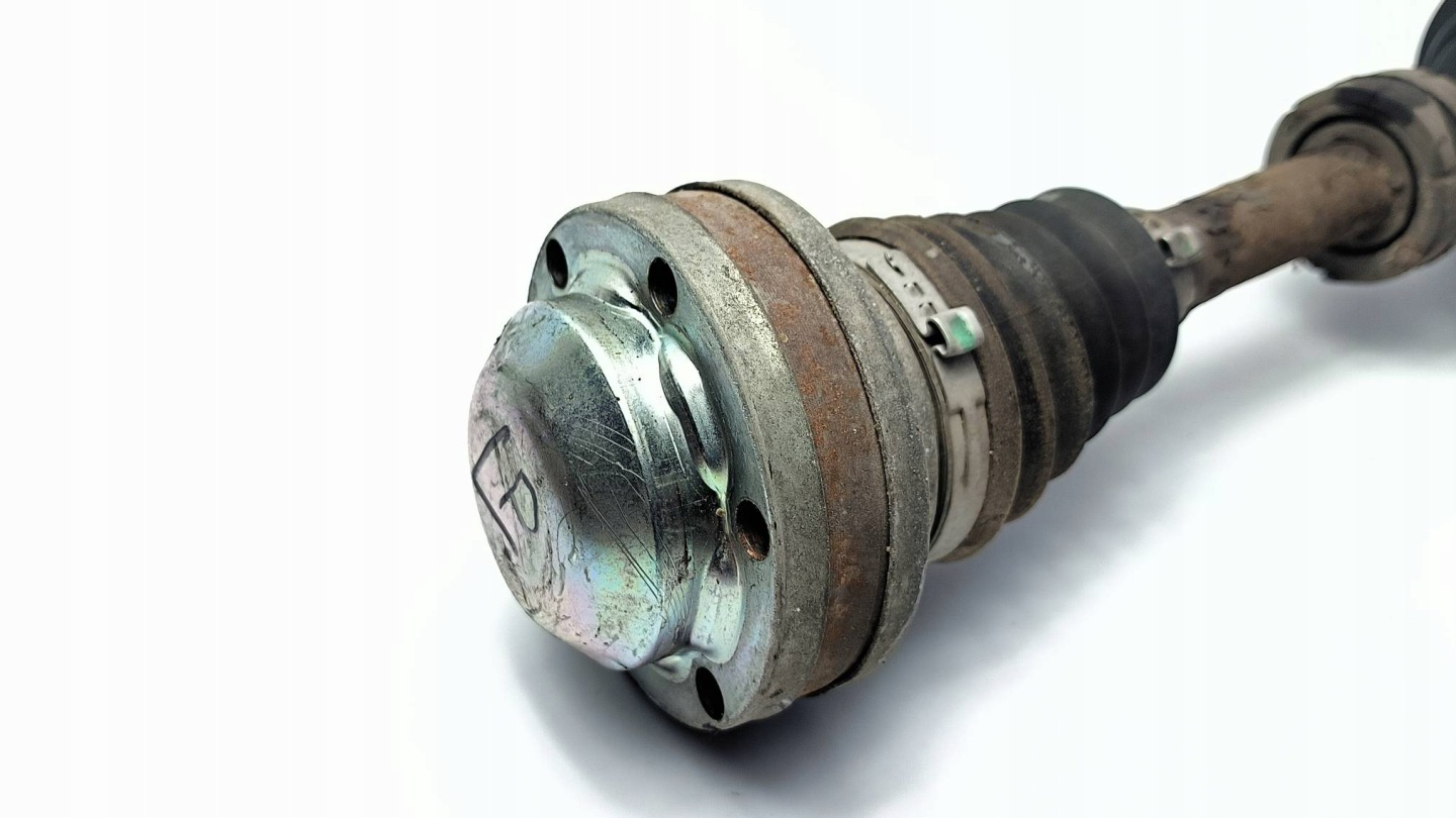 semi-axis left front 2.0 TDI VOLKSWAGEN PASSAT B8