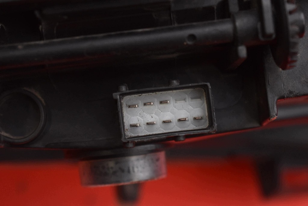 REFLEKTOR left light front EU 13186381 OPEL CORSA D 06-11