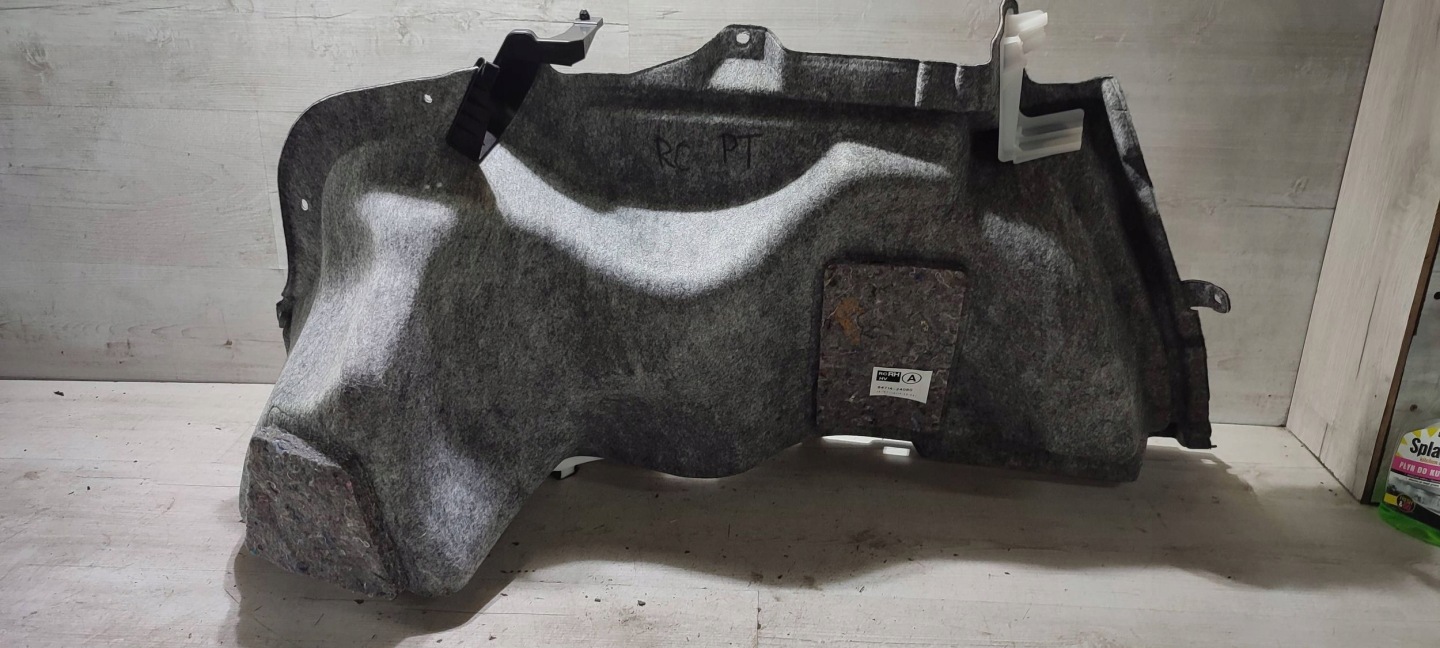 Lexus RC 2019 rear part side right side / upholstery / boot