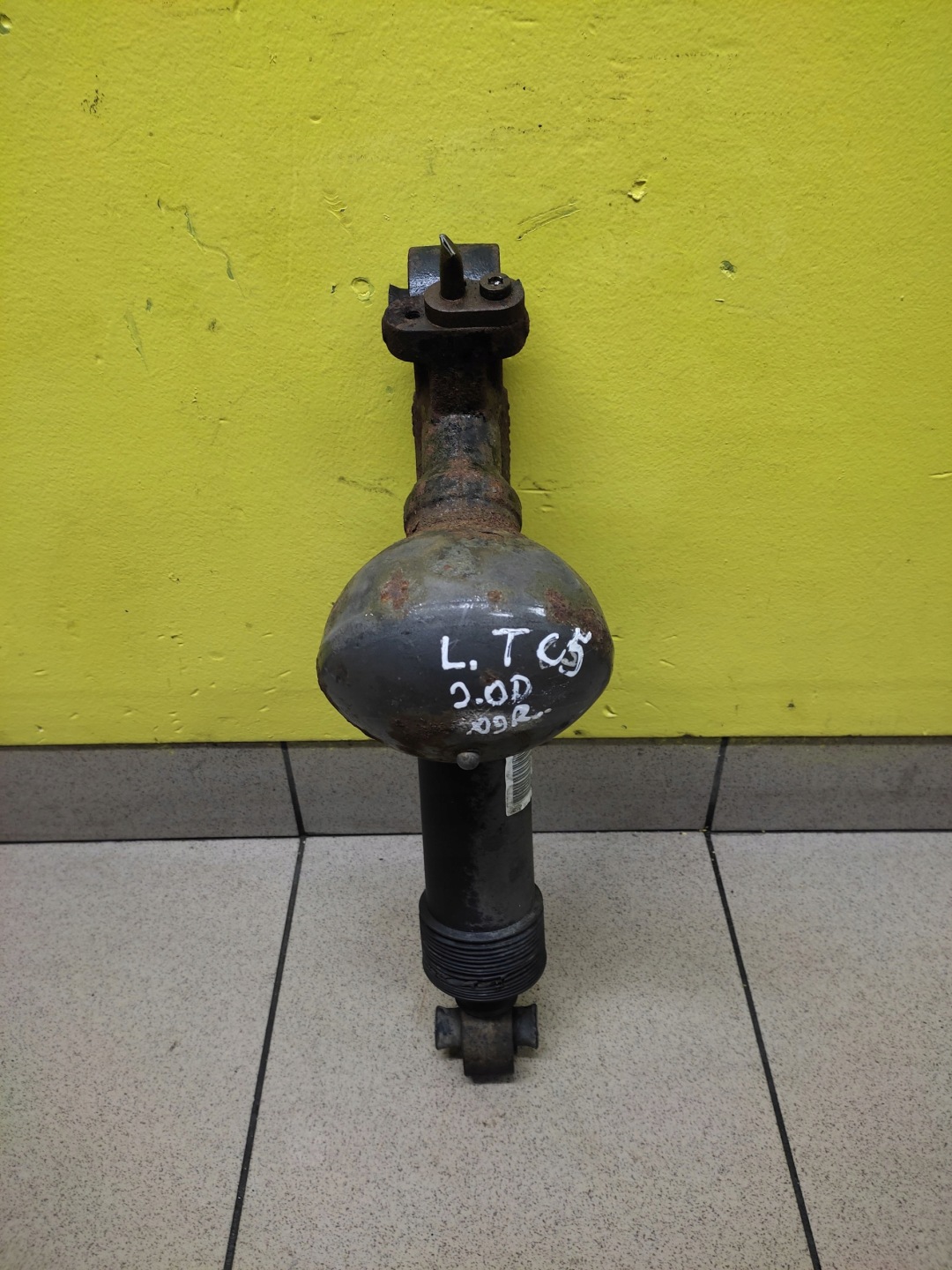 CITROEN C5 III 2.0 shock absorber left rear part 9688226480