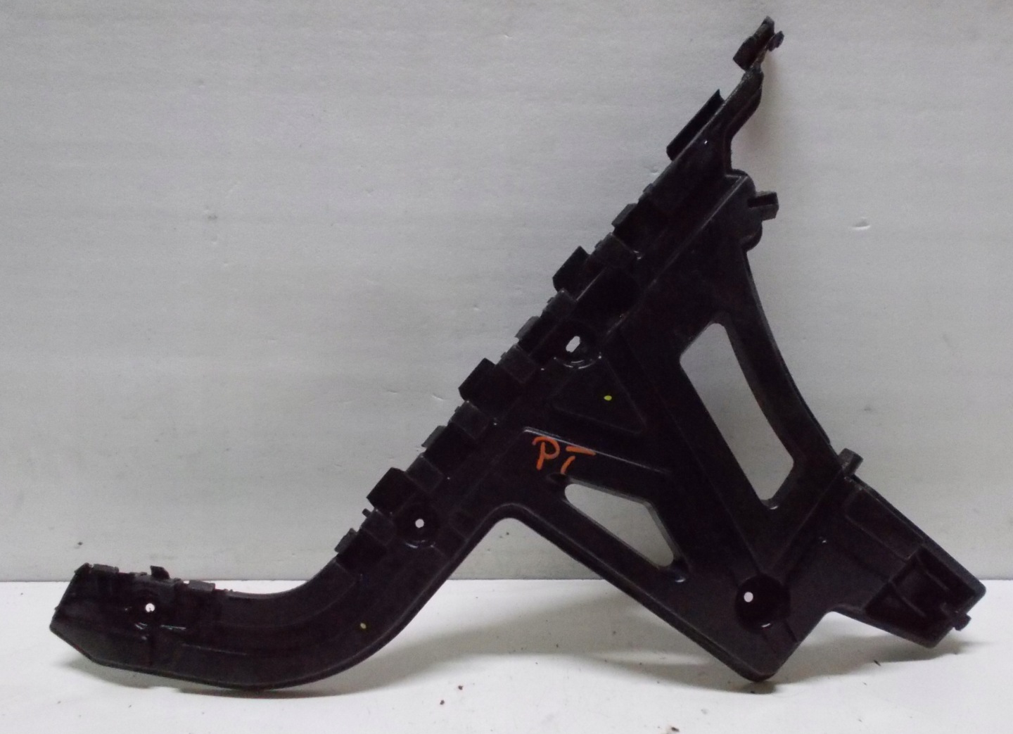 RENAULT LATITUDE 3.0 DCI 12R bumper bracket right rear part 850440012R